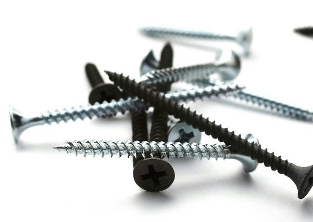 Обычные саморезы.jpg Обычные саморезы.jpg